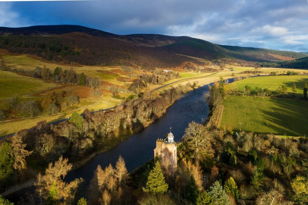 motorhome-royal-deeside-castle